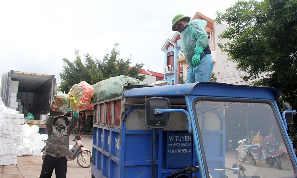 Lục Ngạn: Giữ sạch môi trường mùa vải thiều